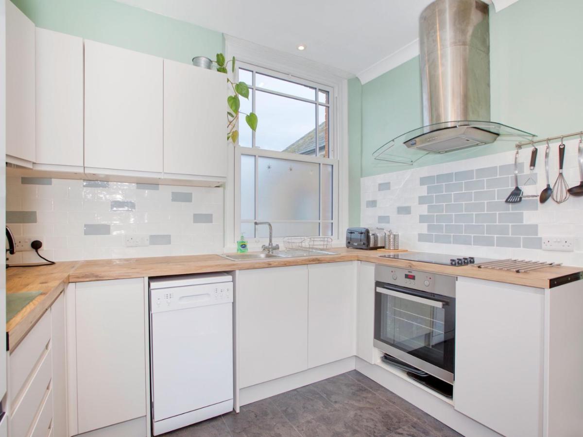 Pass The Keys Lovely 2-Bed Apartment Colyton Near Jurassic Coast Bagian luar foto